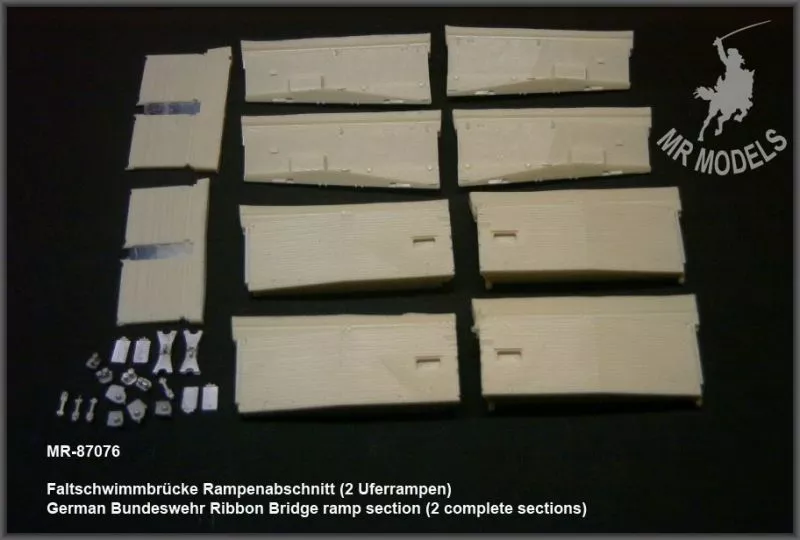 MR-87076  Faltschwimmbrücke Rampenabschnitt  (2 Uferrampen)